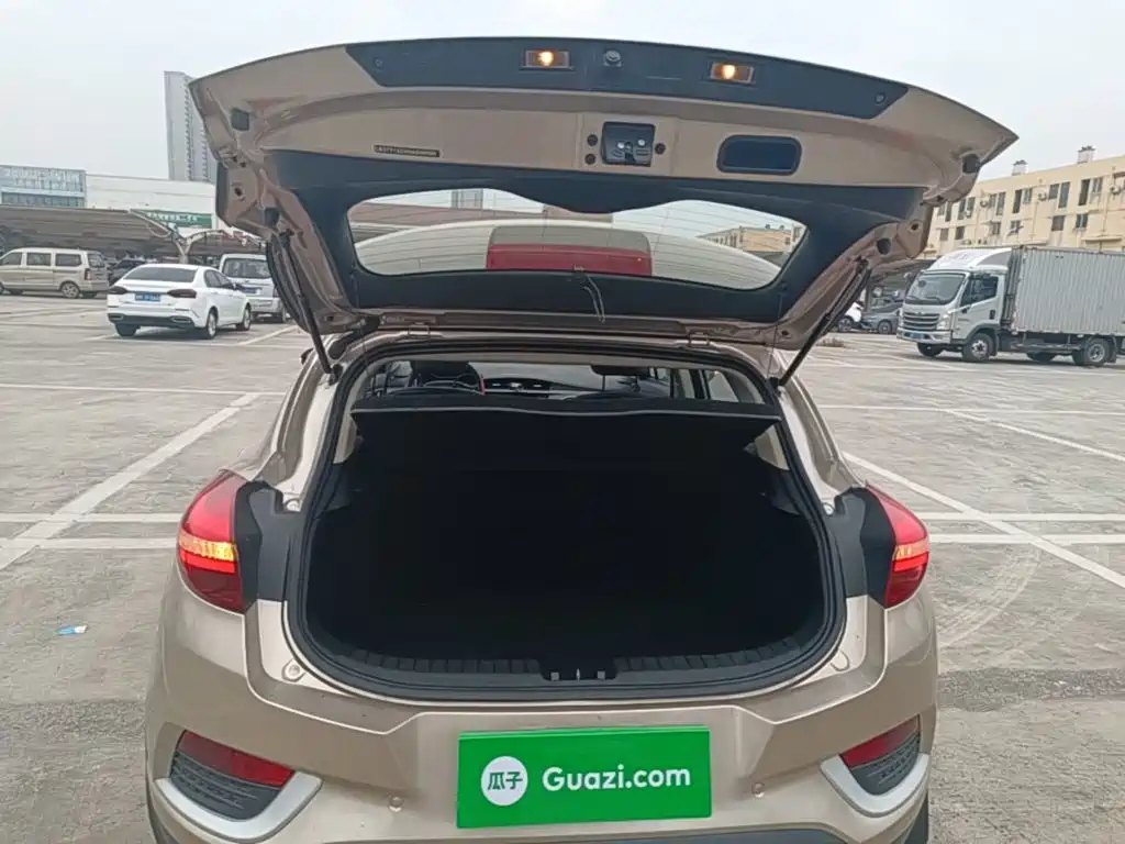 Geely Emgrand GS — миниатюра 19