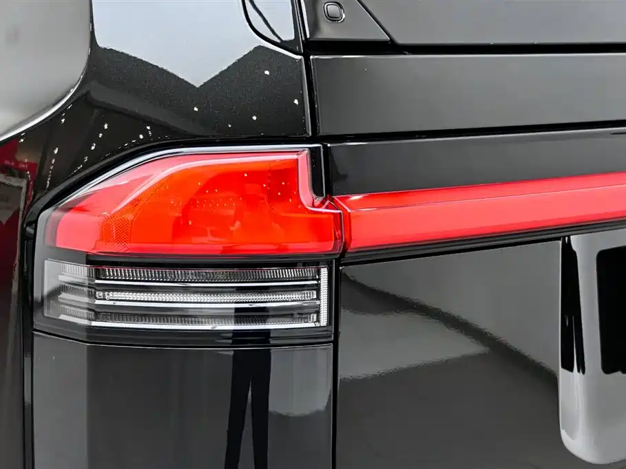Lexus GX 2025 550