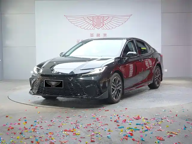 TOYOTA CAMRY 2025