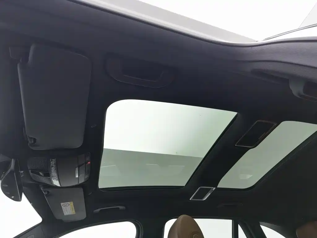 Mercedes-Benz GLC — миниатюра 14