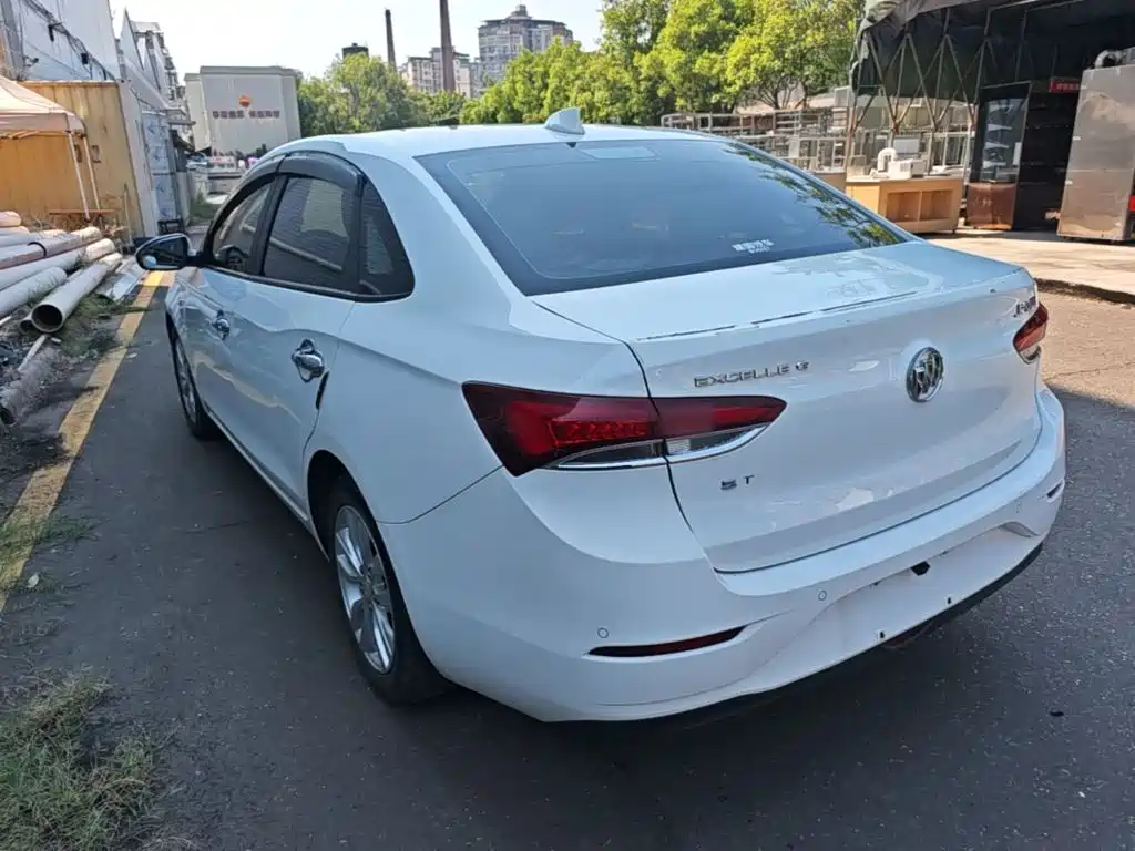 Buick Excelle — миниатюра 5