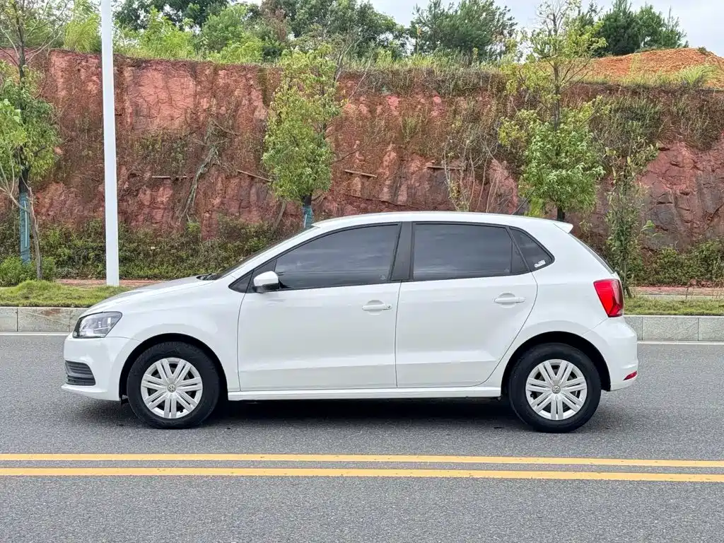 Volkswagen Polo — миниатюра 4