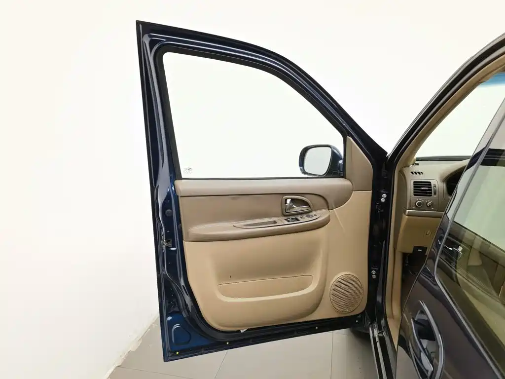 Buick GL8 — миниатюра 8