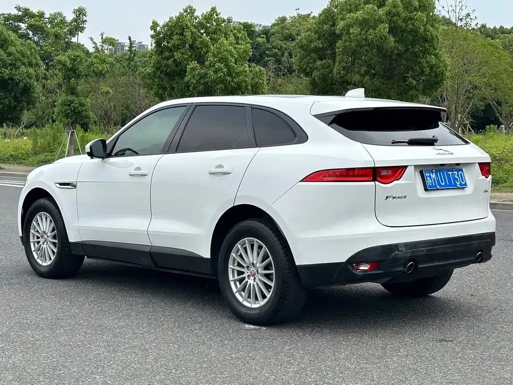 Jaguar F-Pace 2018 2.0T Premium