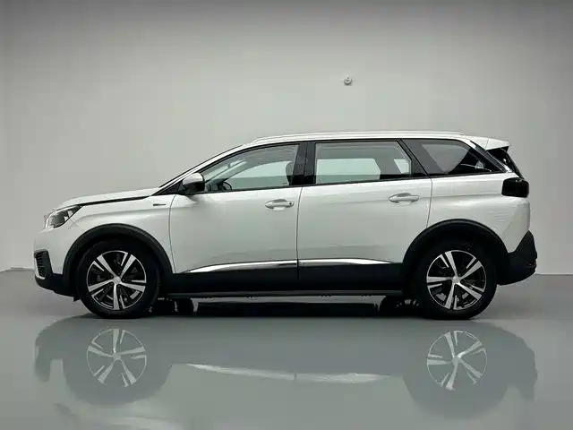 Peugeot 5008 — миниатюра 11