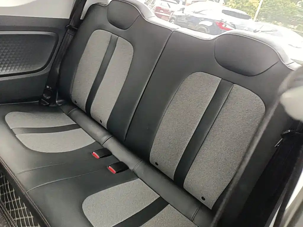 Wuling MINIEV — миниатюра 17