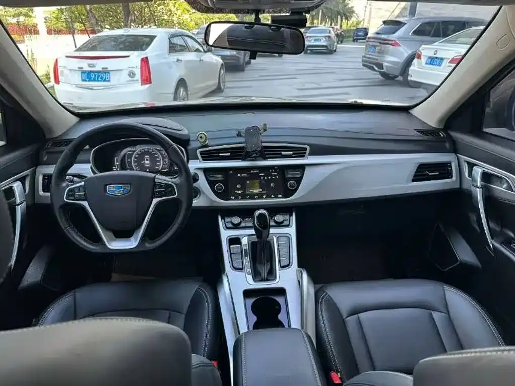 Geely Boyue — миниатюра 8