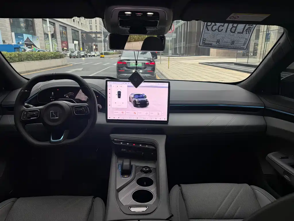 ZEEKR EXTREME KRYPTON 001