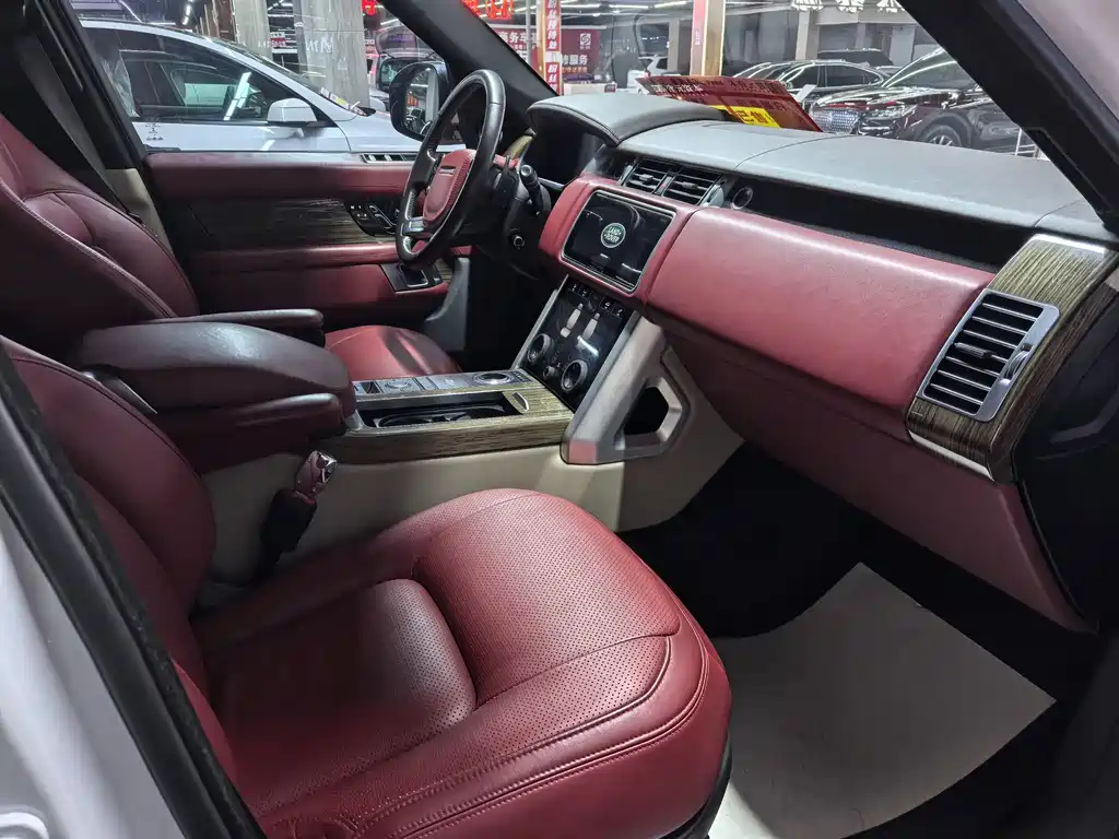 Land Rover Range Rover — миниатюра 10