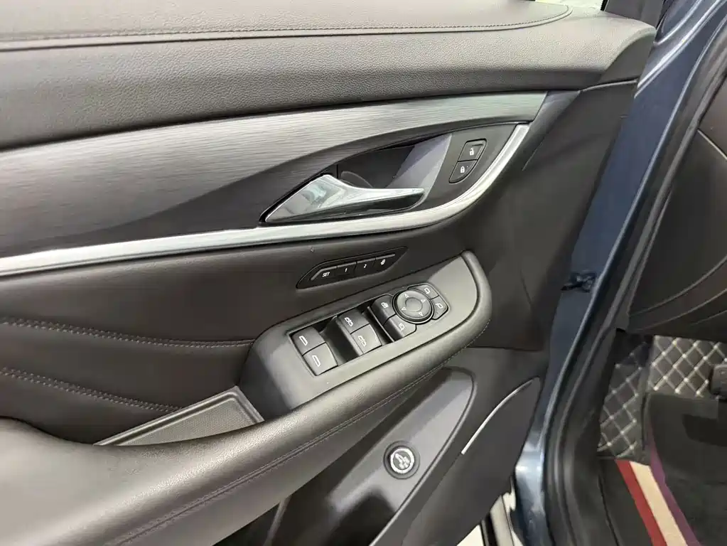 Buick Enclave — миниатюра 5