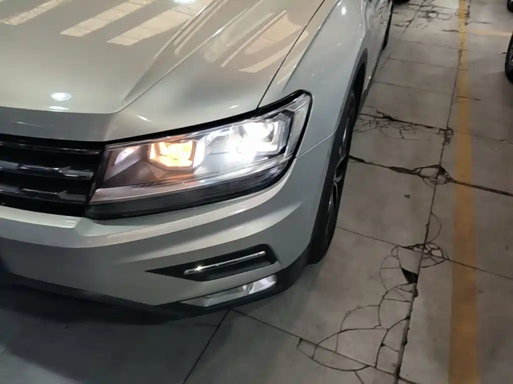 Volkswagen Tiguan L — миниатюра 24