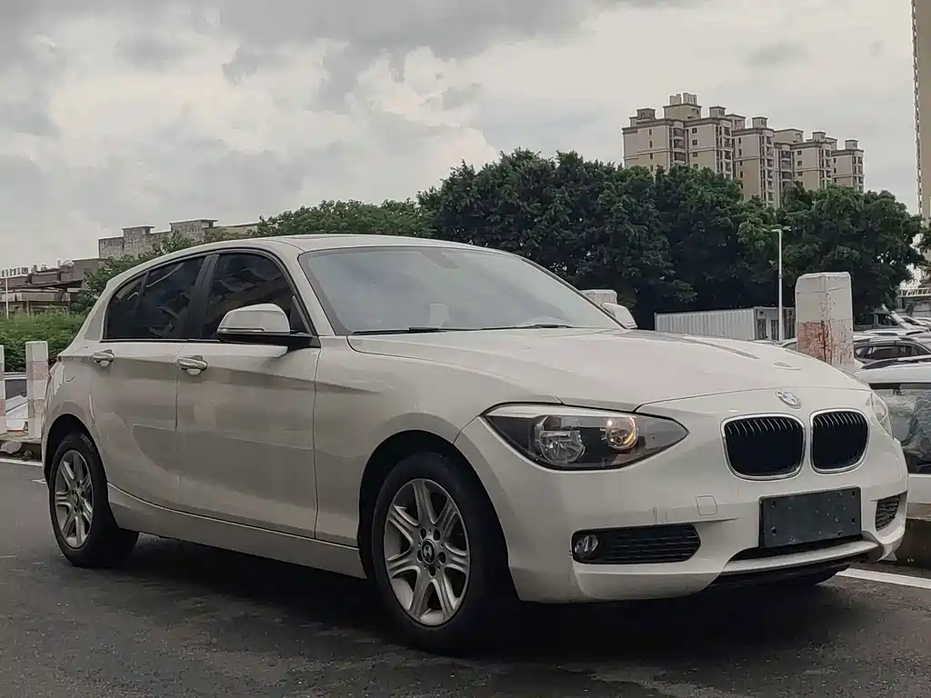 BMW 1 Series (Import) — миниатюра 4