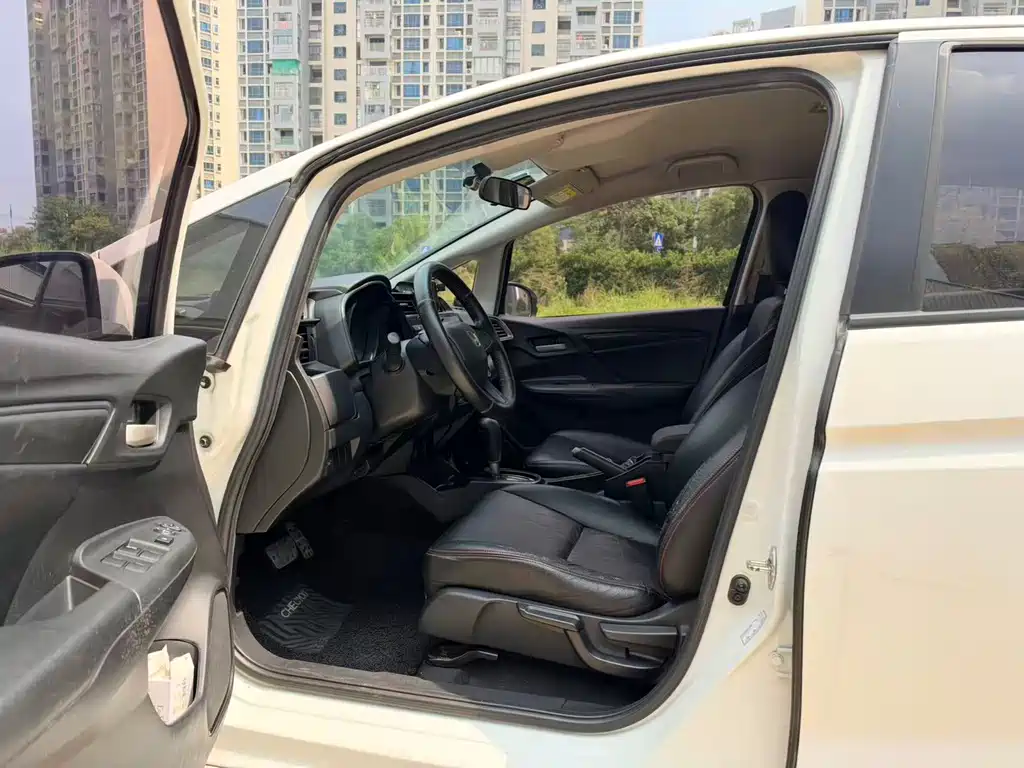 Honda Fit — миниатюра 3