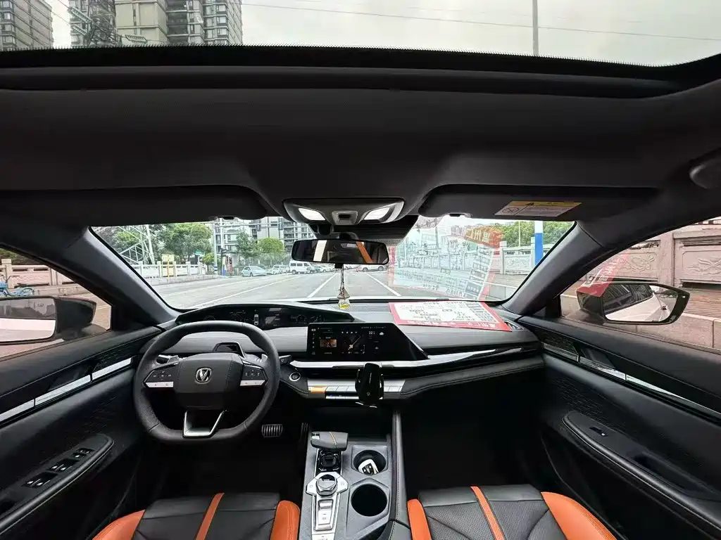 Changan UNI-V — миниатюра 4
