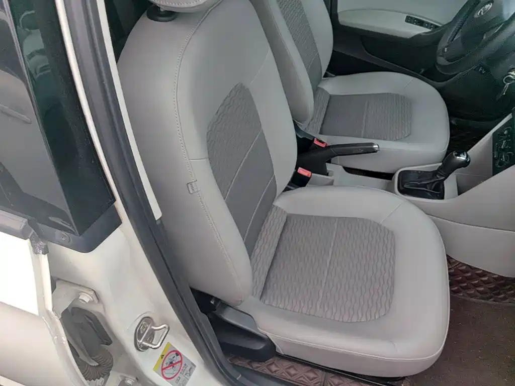 Skoda Rapid — миниатюра 25