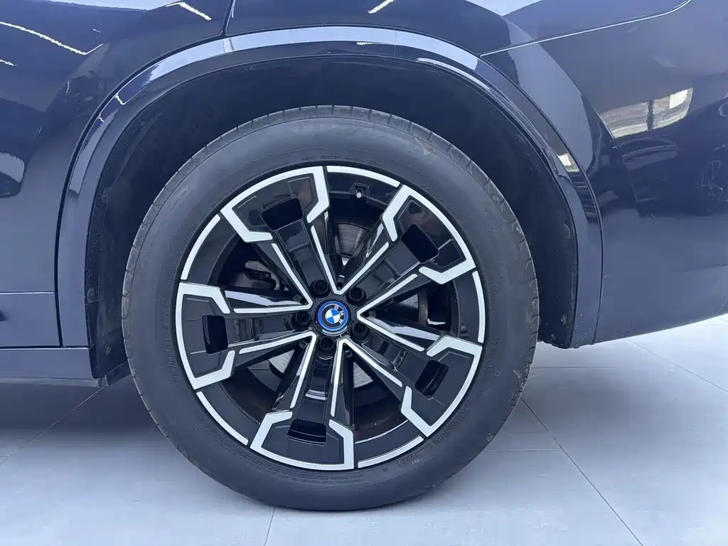 BMW iX3 — миниатюра 3