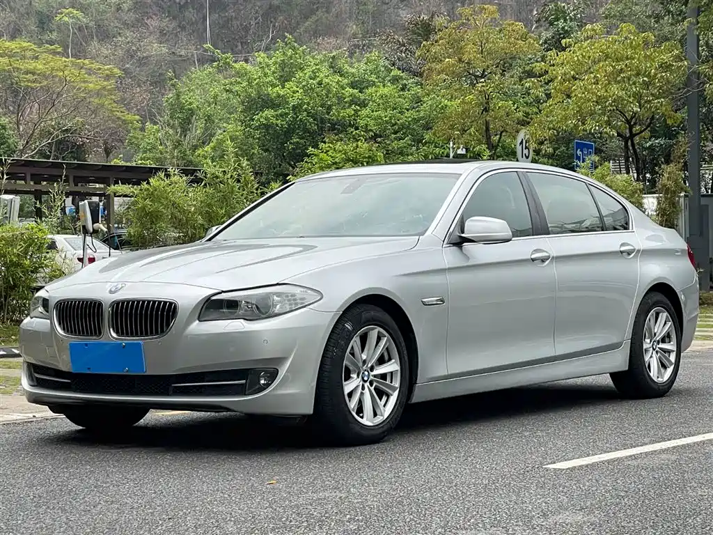 BMW 5 Series 2011