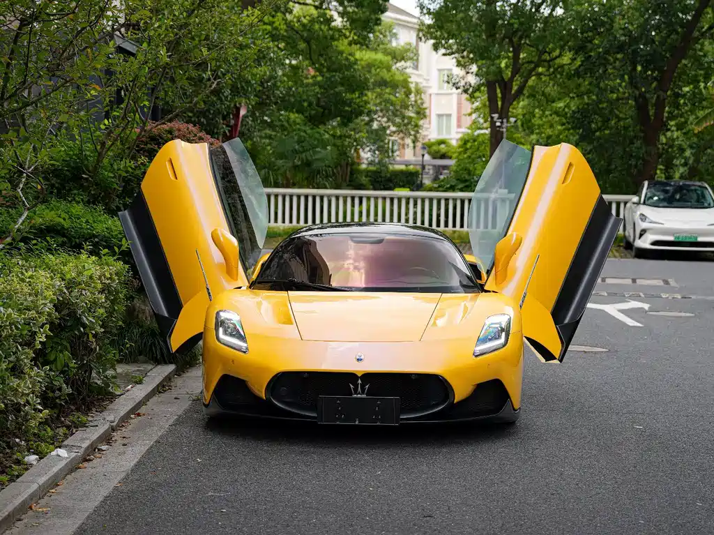 Maserati MC20 — миниатюра 3