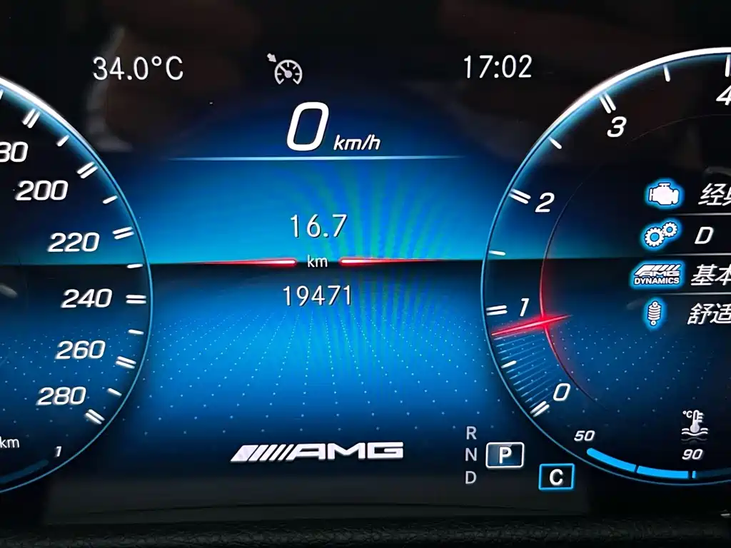 Mercedes-Benz GLB AMG — миниатюра 16
