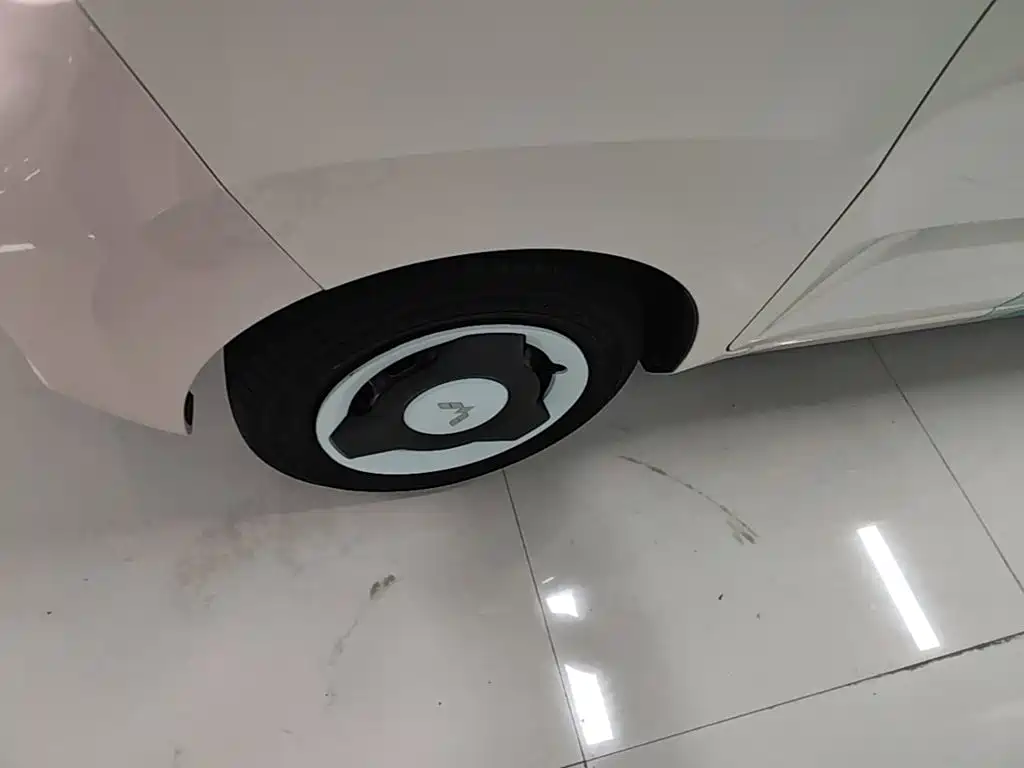 Wuling MINIEV — миниатюра 23