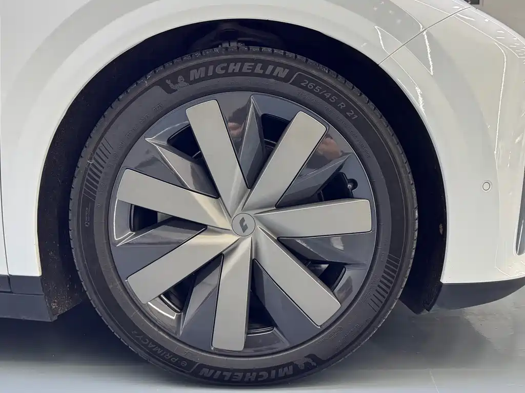 Li Auto Li i8 — миниатюра 5