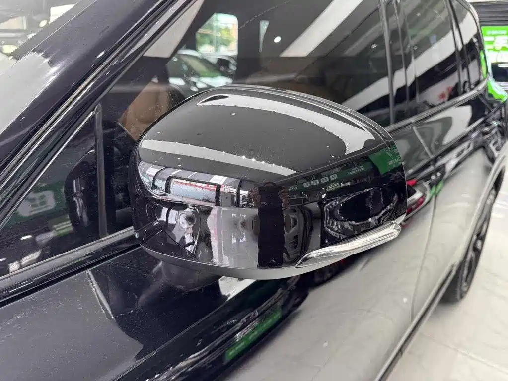 Volvo XC90 — миниатюра 30