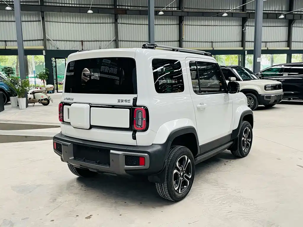 Baojun Yueye — миниатюра 4