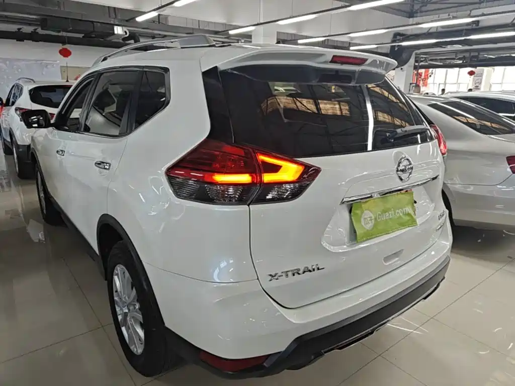 Nissan X-Trail — миниатюра 5