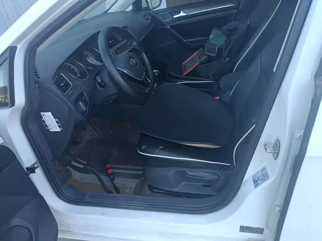 Volkswagen Golf — миниатюра 15