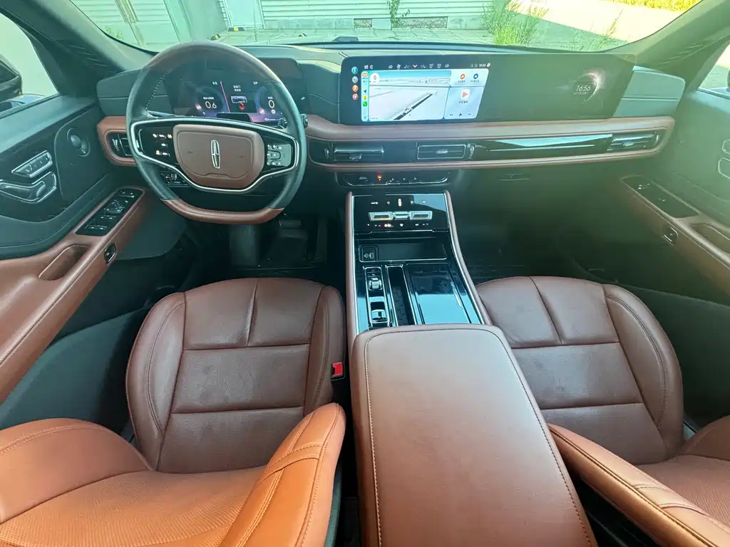 Lincoln Aviator — миниатюра 5