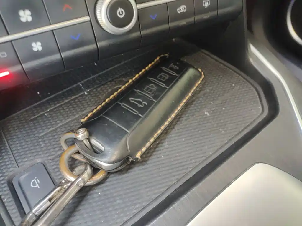 Wey Wey VV6 — миниатюра 9