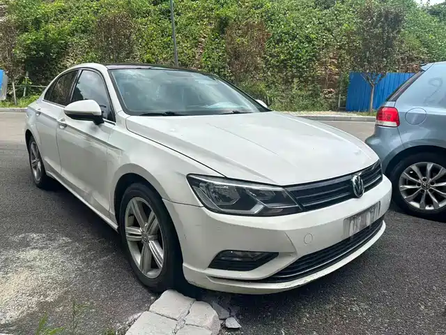 Volkswagen Lamando