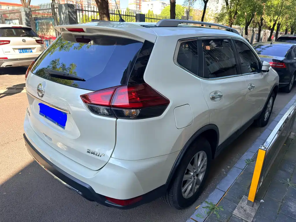 Nissan X-Trail — миниатюра 14