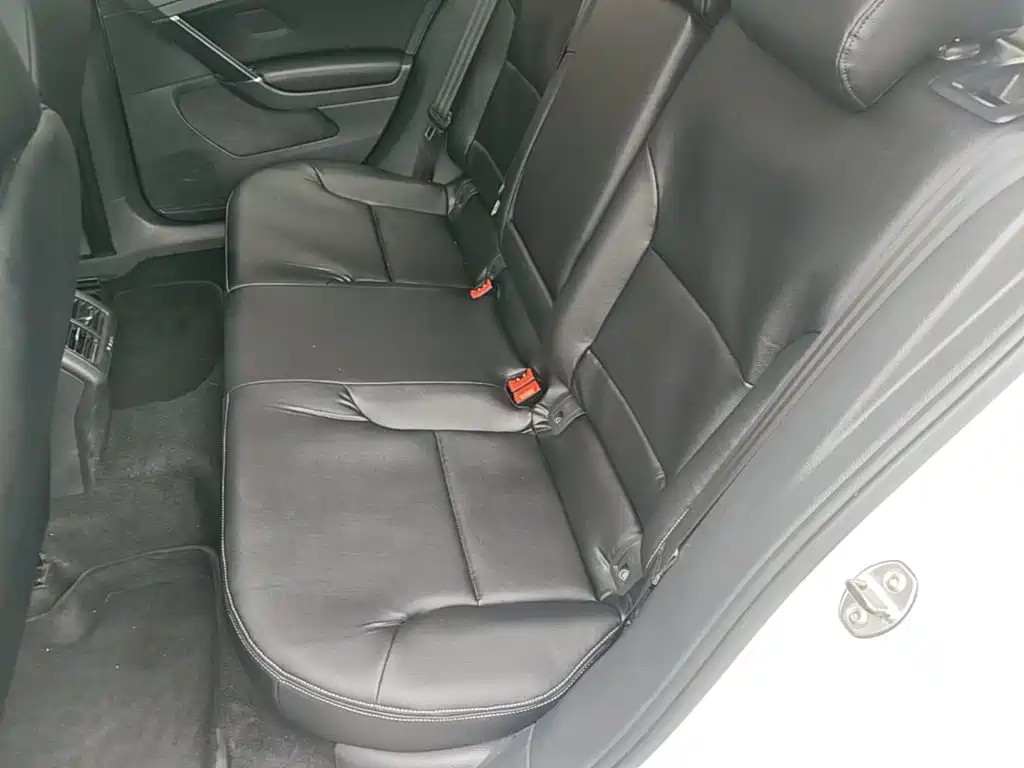 Volkswagen Golf — миниатюра 17