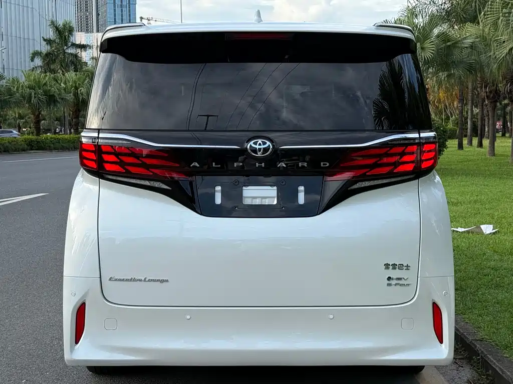 TOYOTA ELFA
