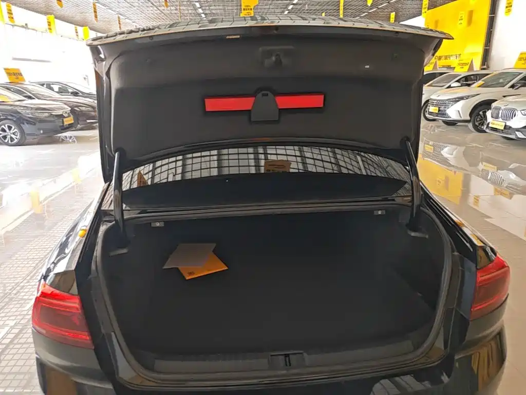 Volkswagen Magotan PHEV — миниатюра 19