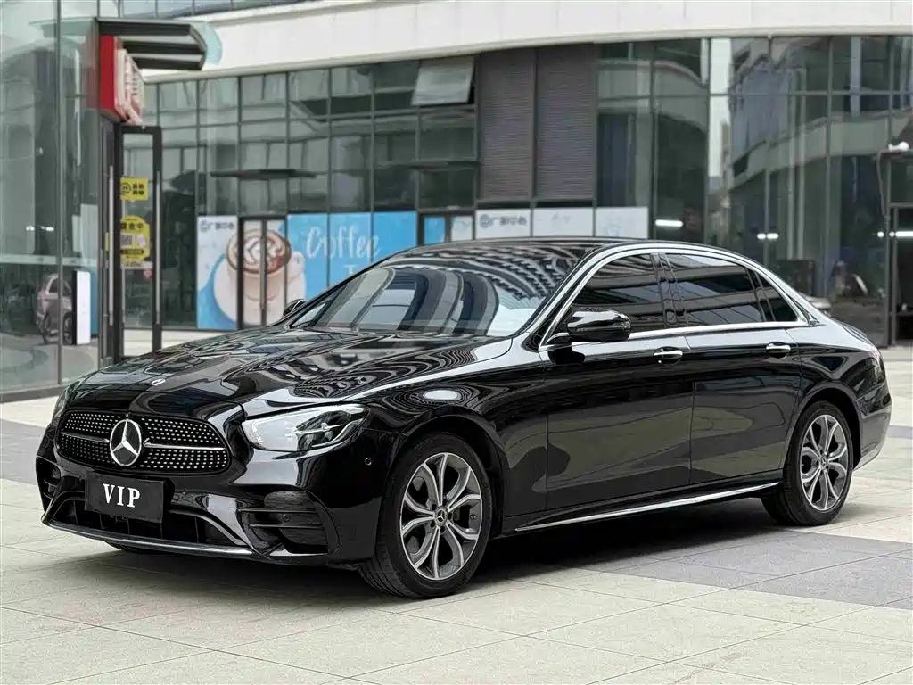 Mercedes-Benz E-Class 2022