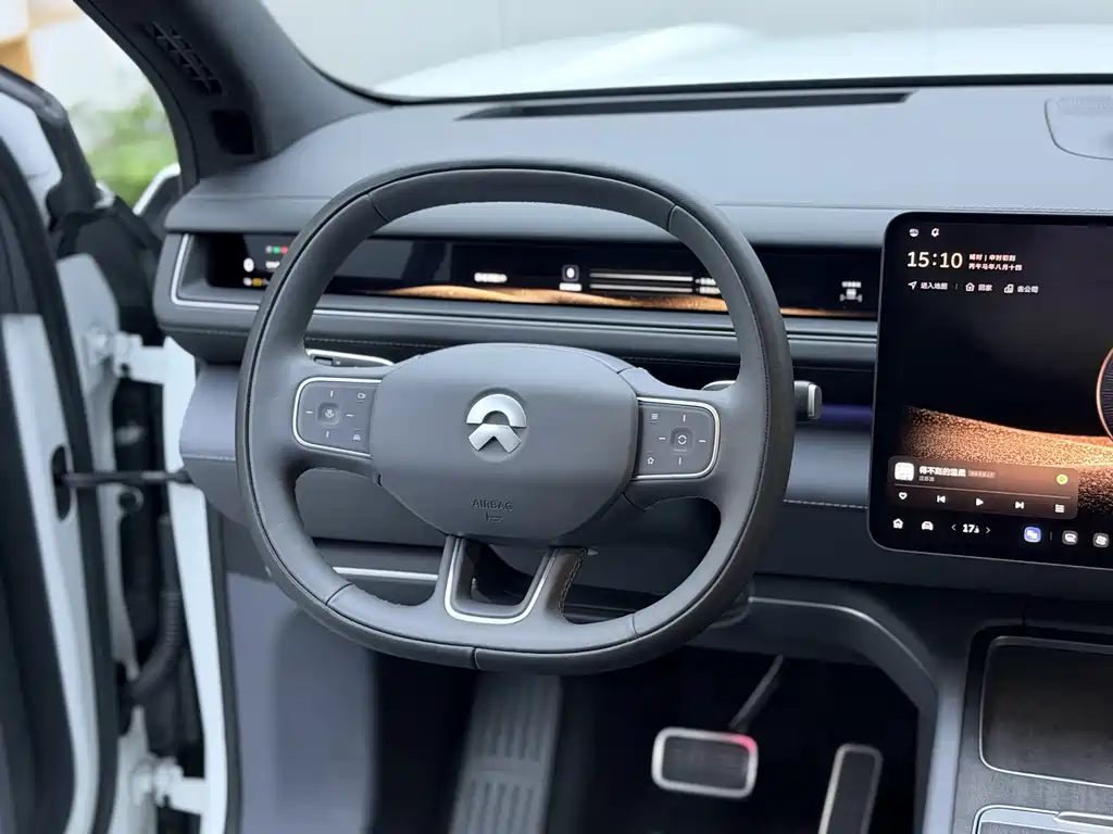 NIO ES8 — миниатюра 6