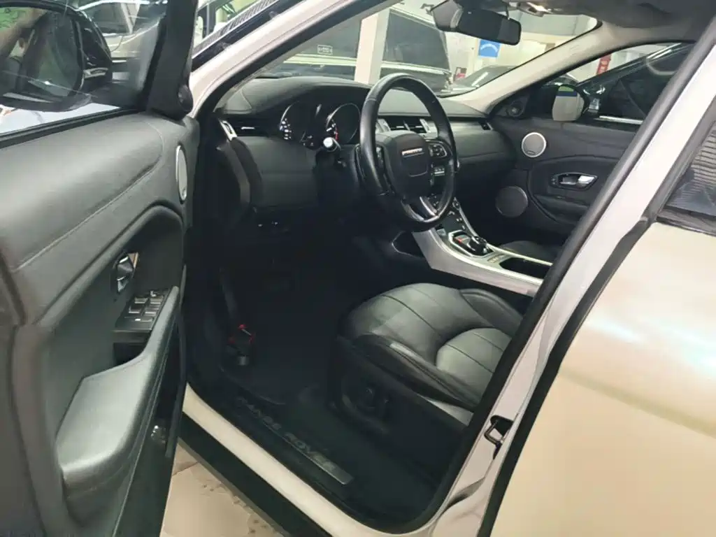 Land Rover Evoque — миниатюра 16