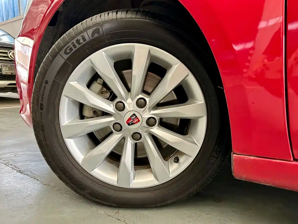 Roewe i6 Classic — миниатюра 18