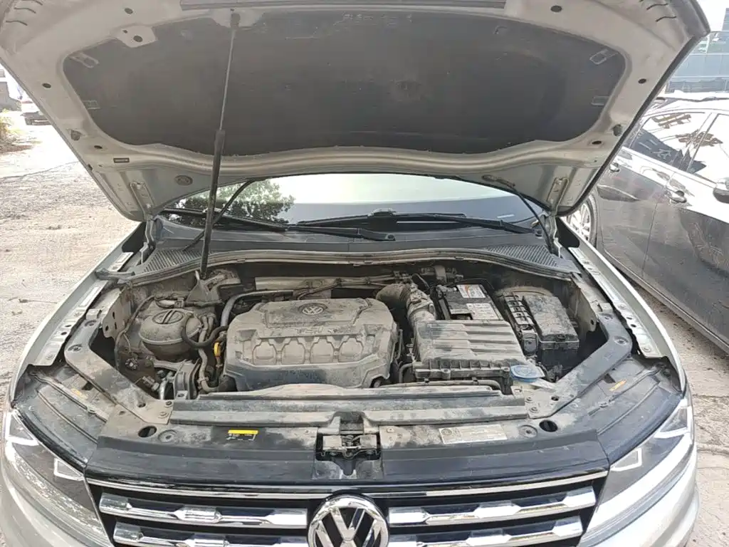 Volkswagen Tiguan L — миниатюра 20