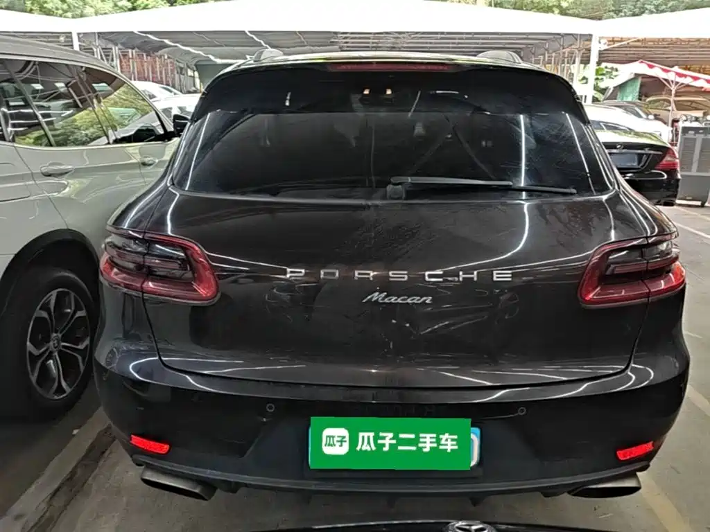 Porsche Macan — миниатюра 6