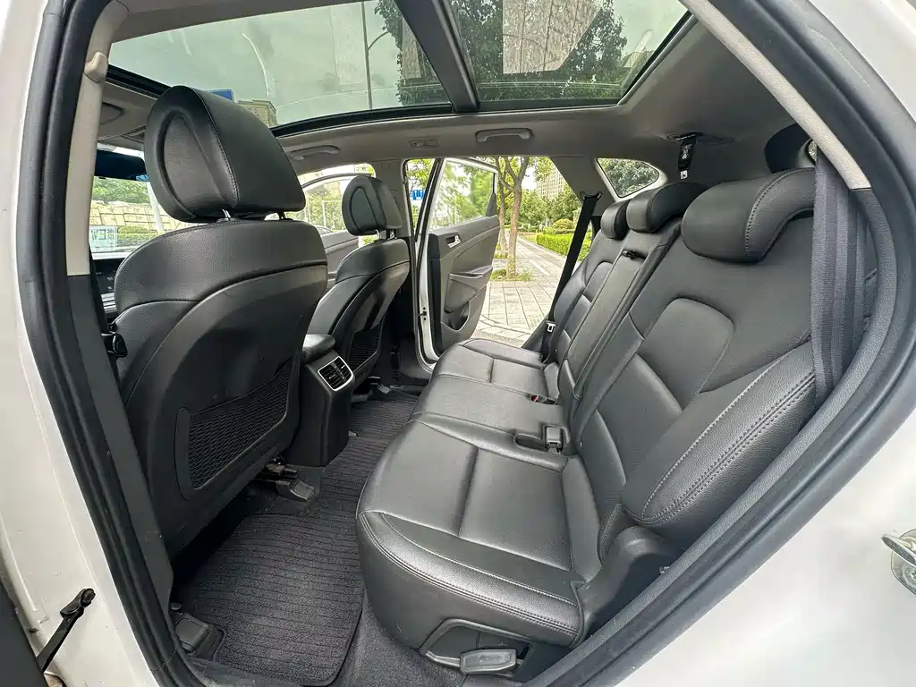 Hyundai Tucson — миниатюра 9