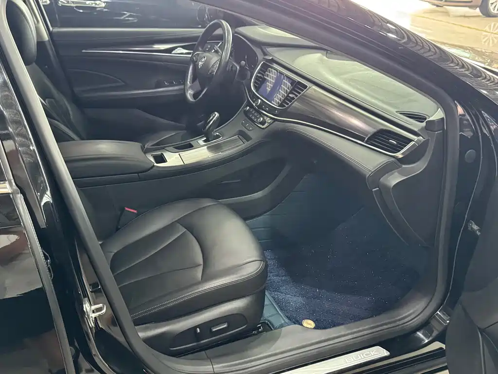 Buick LaCrosse 2020 652T Luxury