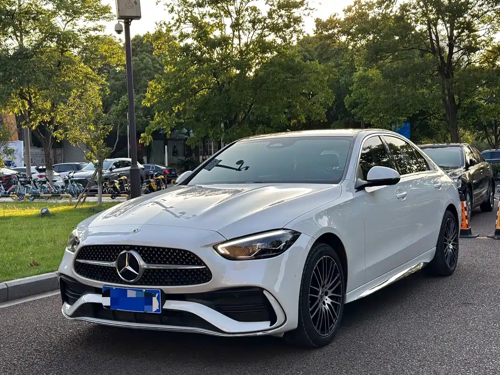 Mercedes-Benz C-Class 2023