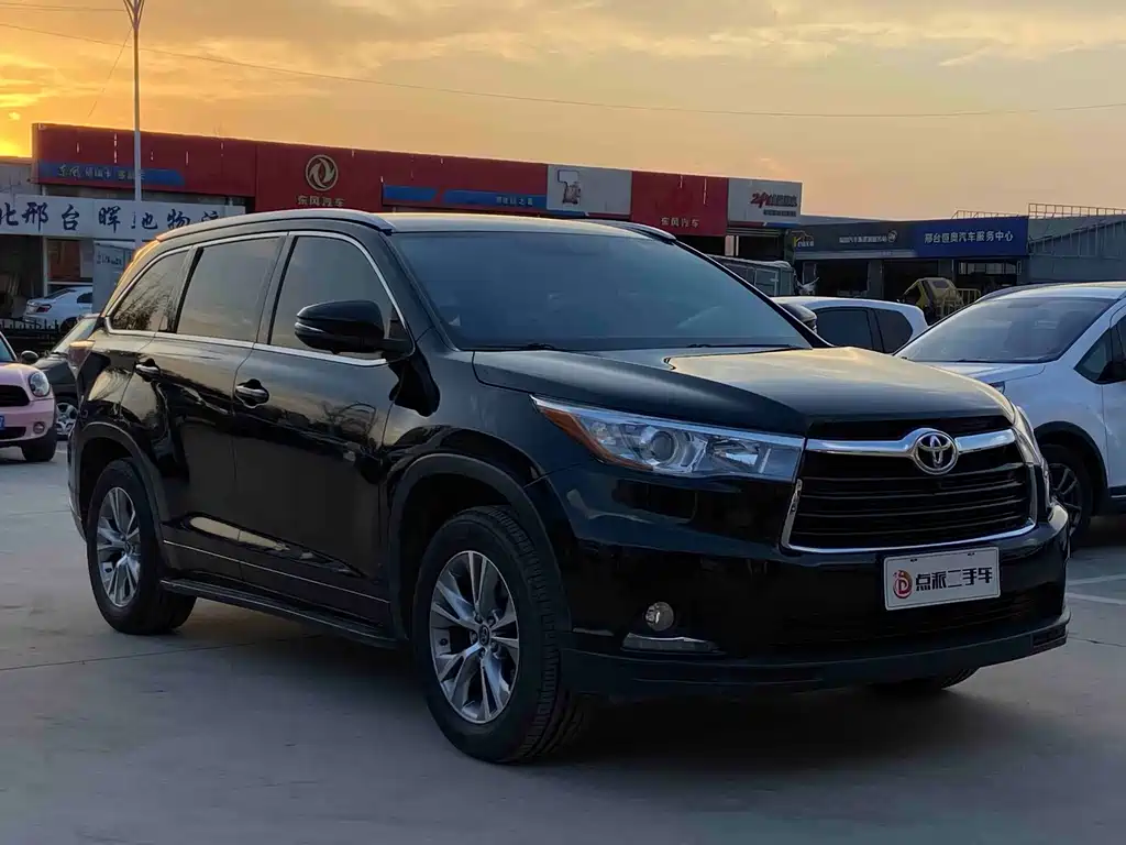 Toyota Highlander — миниатюра 3