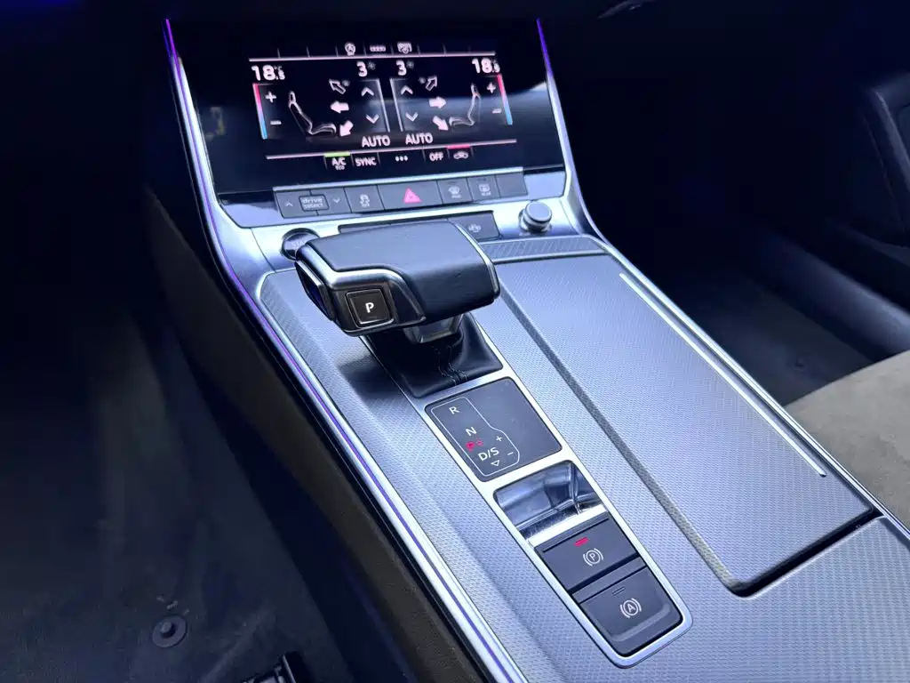 Audi A7L — миниатюра 16