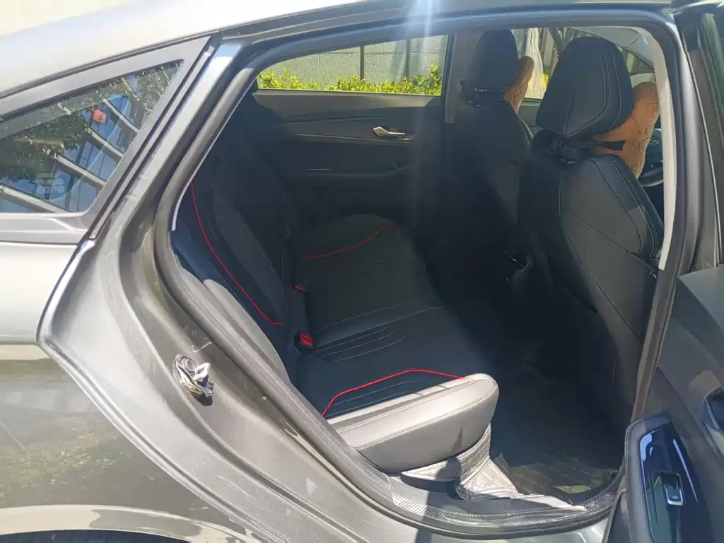 Geely Binrui — миниатюра 8