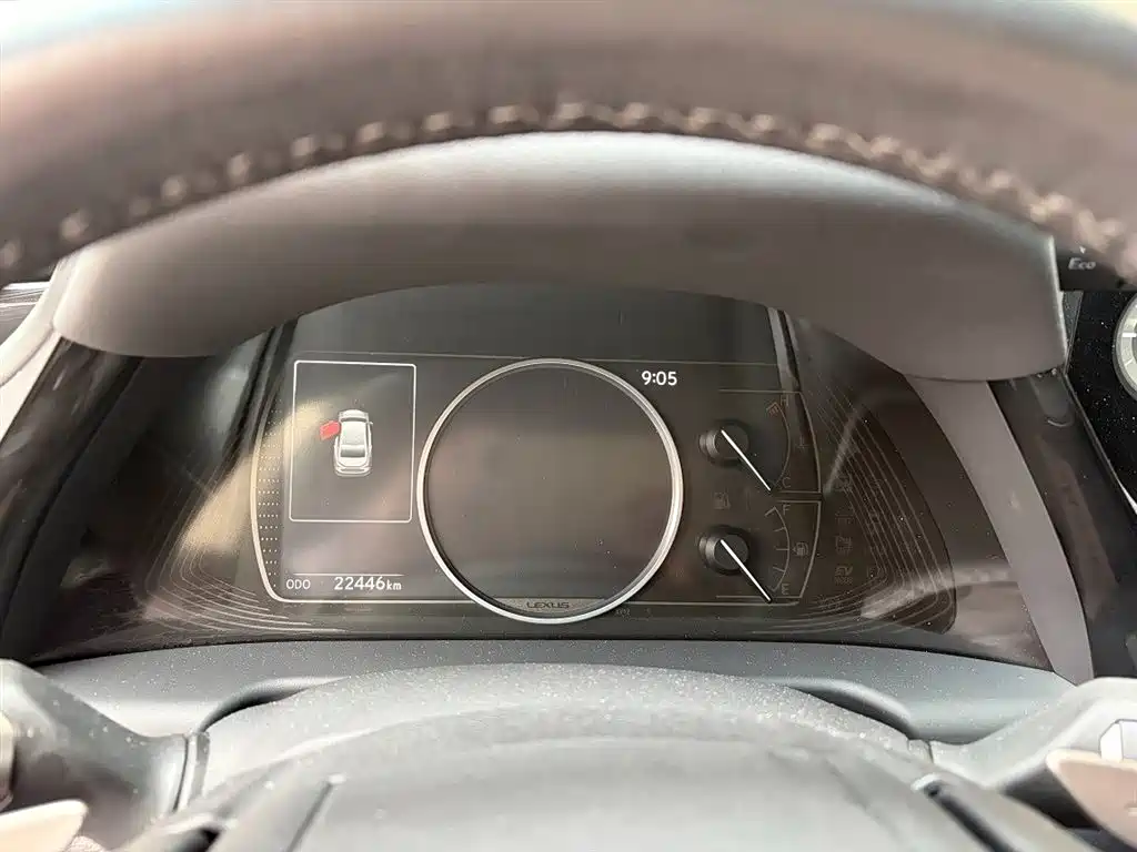 Lexus ES — миниатюра 11