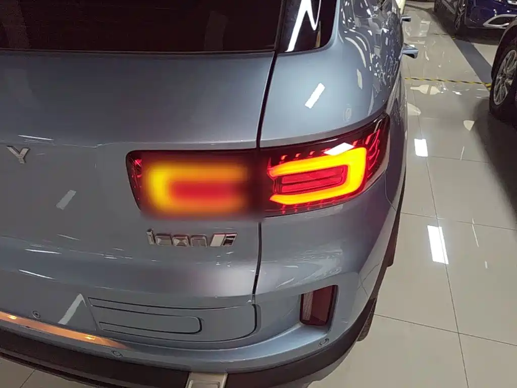 Geely Icon — миниатюра 8